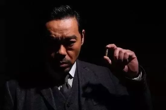 演員。作為一名實力派演員,出道多年演出了眾多經典影片:《新不了情》、《衝