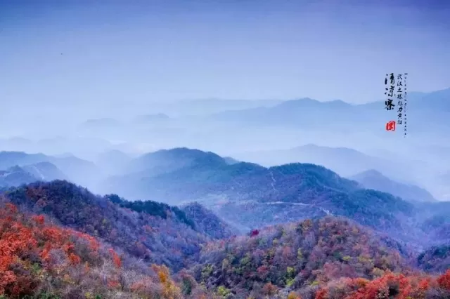 紅葉谷位於英山縣楊柳鎮東莊畈龍潭河水庫周圍。轄內有東莊