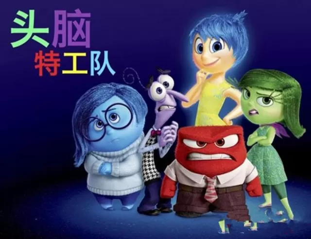 在昏迷中傾聽眾人的述說,女兒邂逅初戀,兒子以為照相機可以讓他見到事物的背